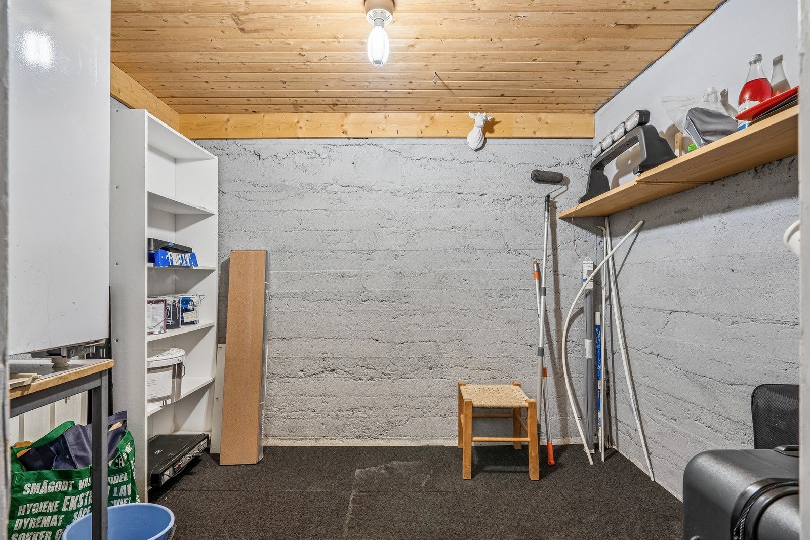 Praktisk bod i underetasjen. Galleribilde