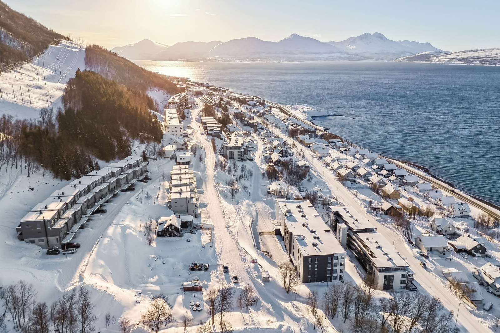 Her bor du med naturen tett på, samtidig som du har god tilgang til alt du trenger i hverdagen. Galleribilde