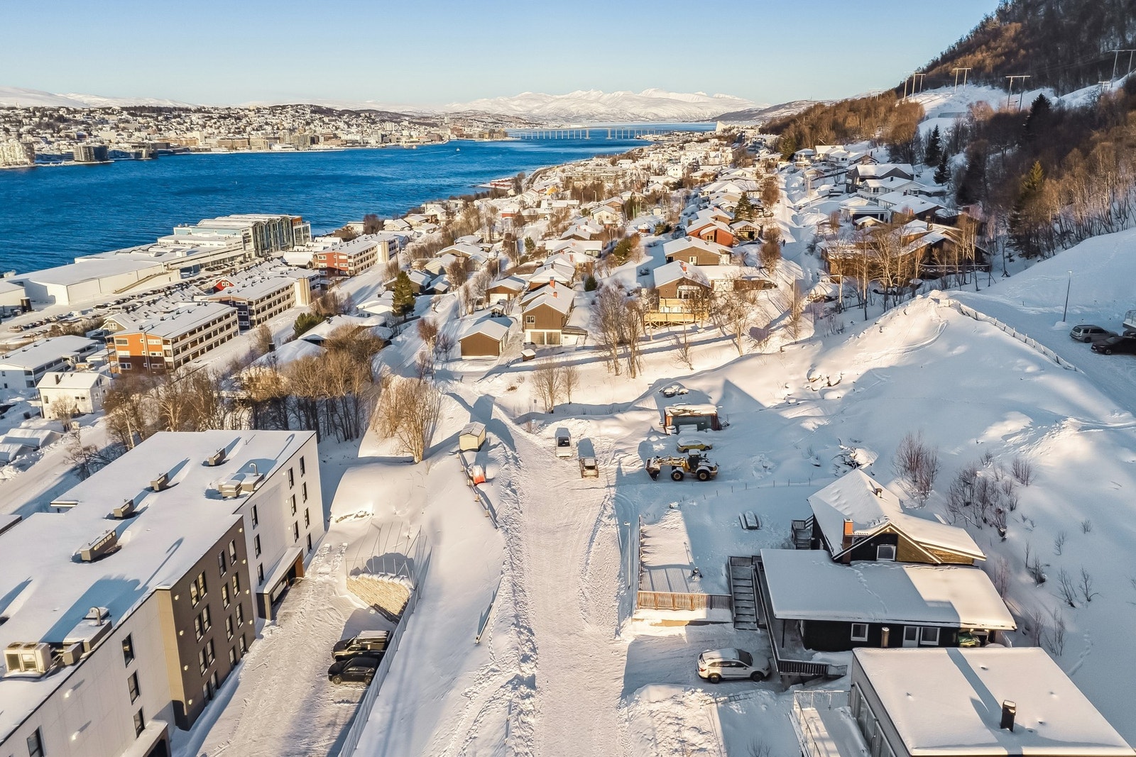 Eiendommen ligger på fastlandssiden. Galleribilde