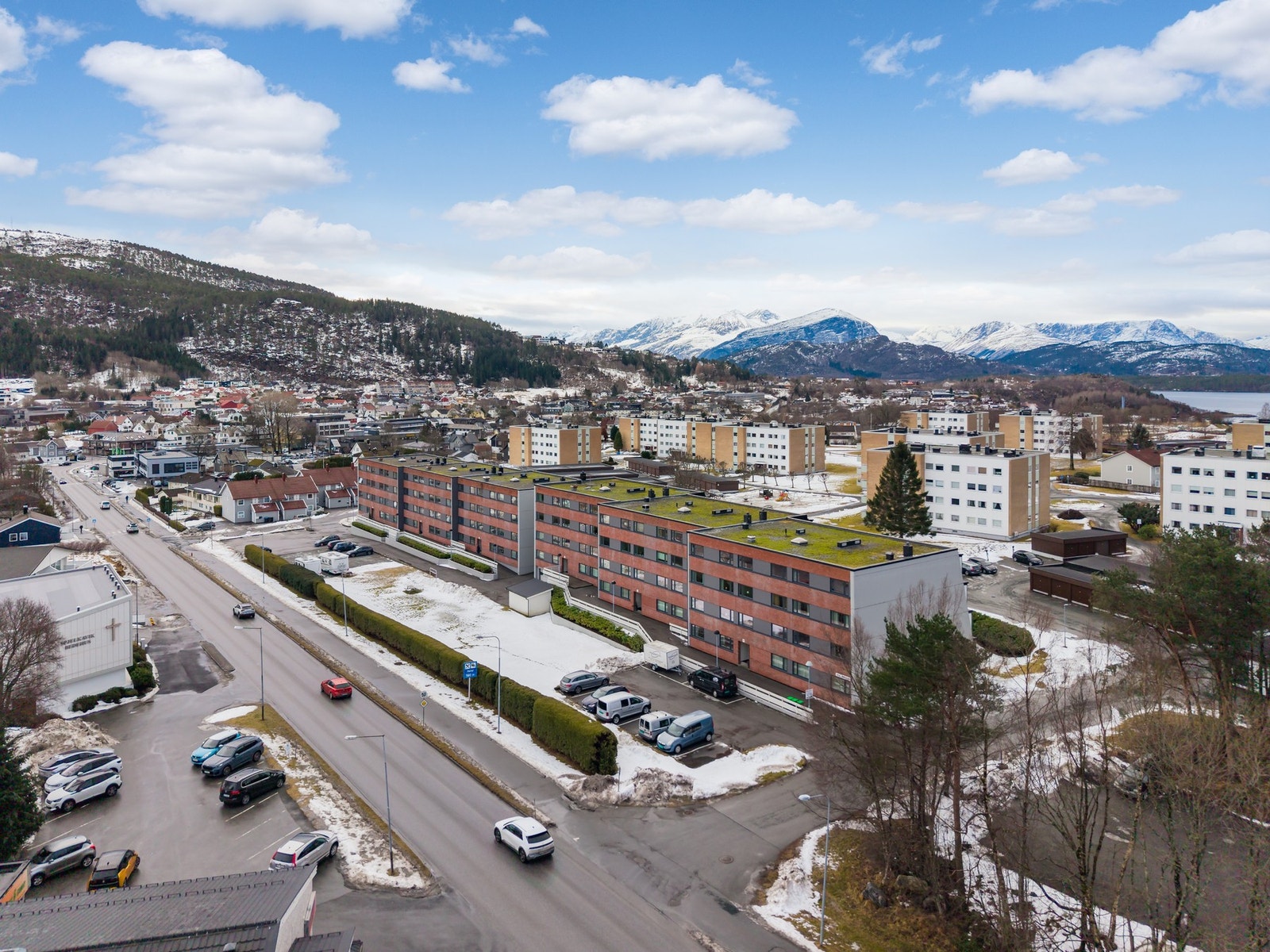 Dersom du ikke er tilgjengelig på tidspunkt for åpen visning, ta kontakt for avklaring av privatvisning. Galleribilde