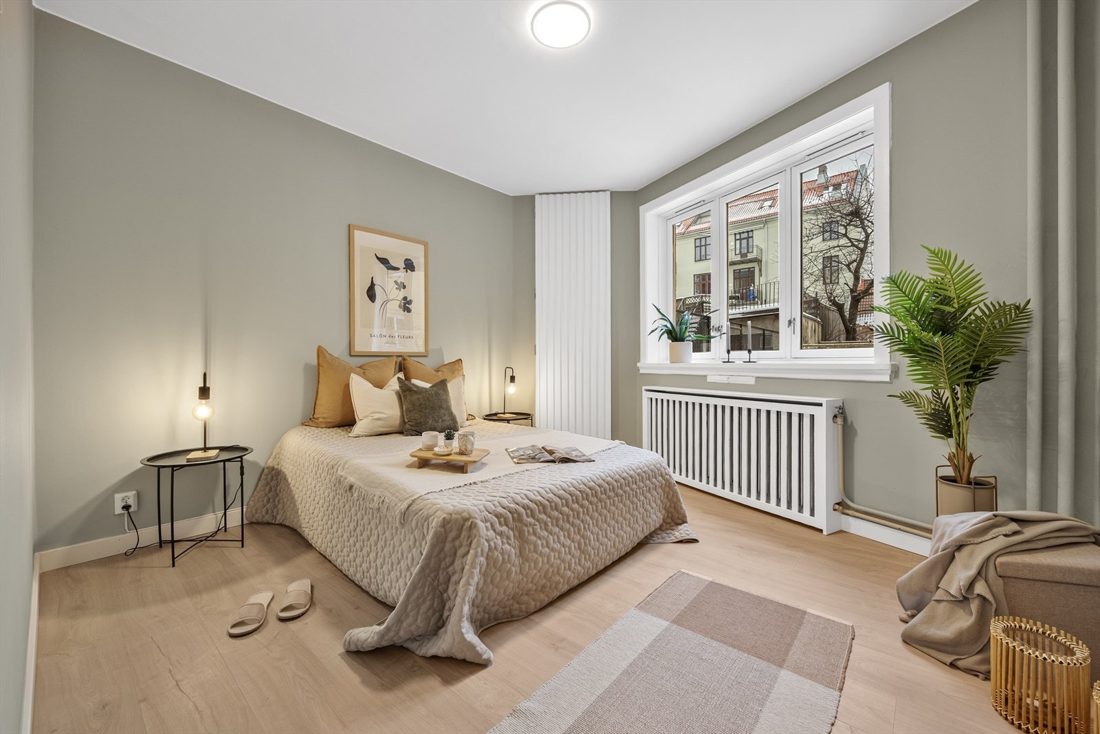 Hovedsoverommet har god plass til dobbeltseng og garderobeskap. Galleribilde