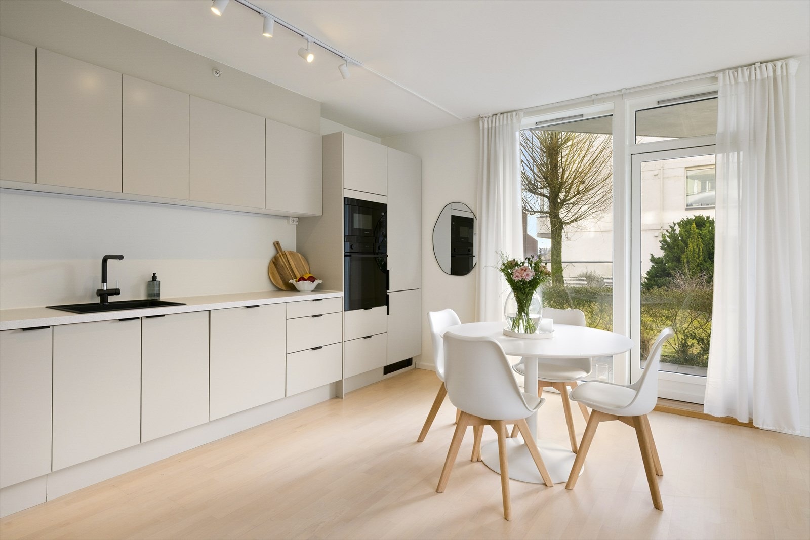 Trivelig og innbydende leilighet beliggende i attraktive Bjergsted med Stavanger sentrum innen komfortabel gangavstand. Galleribilde