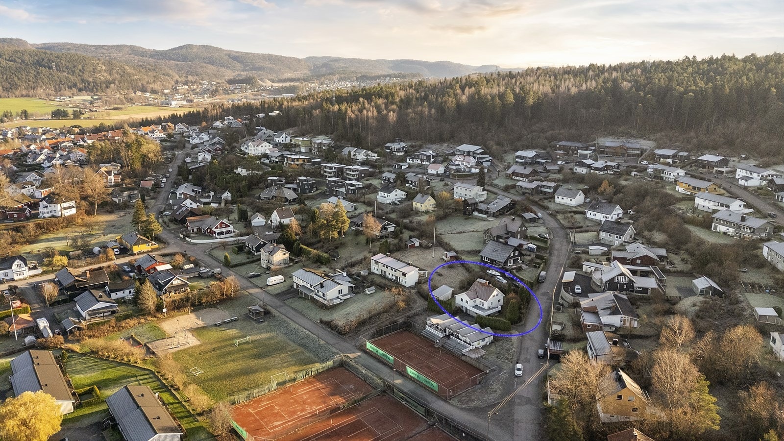 Eiendommen ligger på Bjørntvedt i Porsgrunn kommune Galleribilde