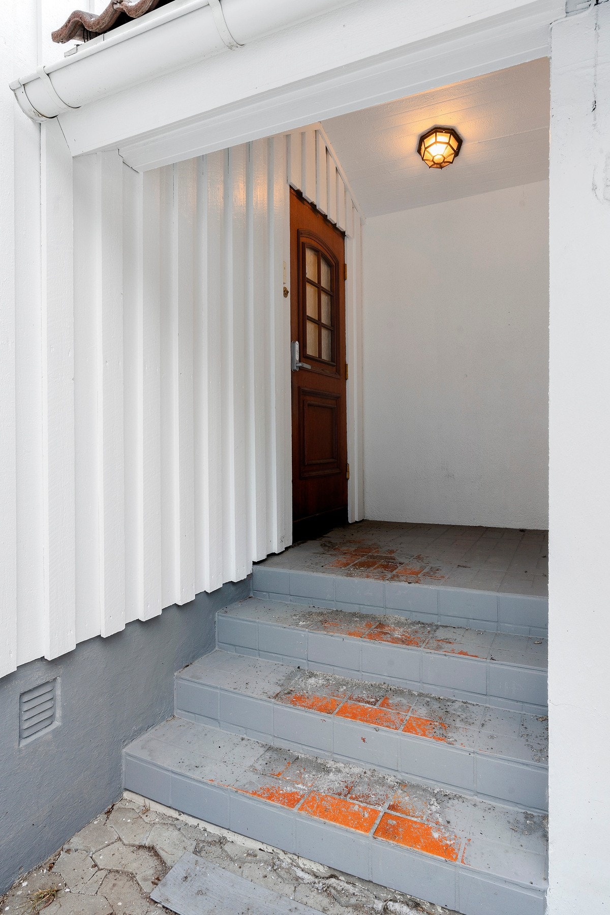 Overbygget inngangsparti Galleribilde