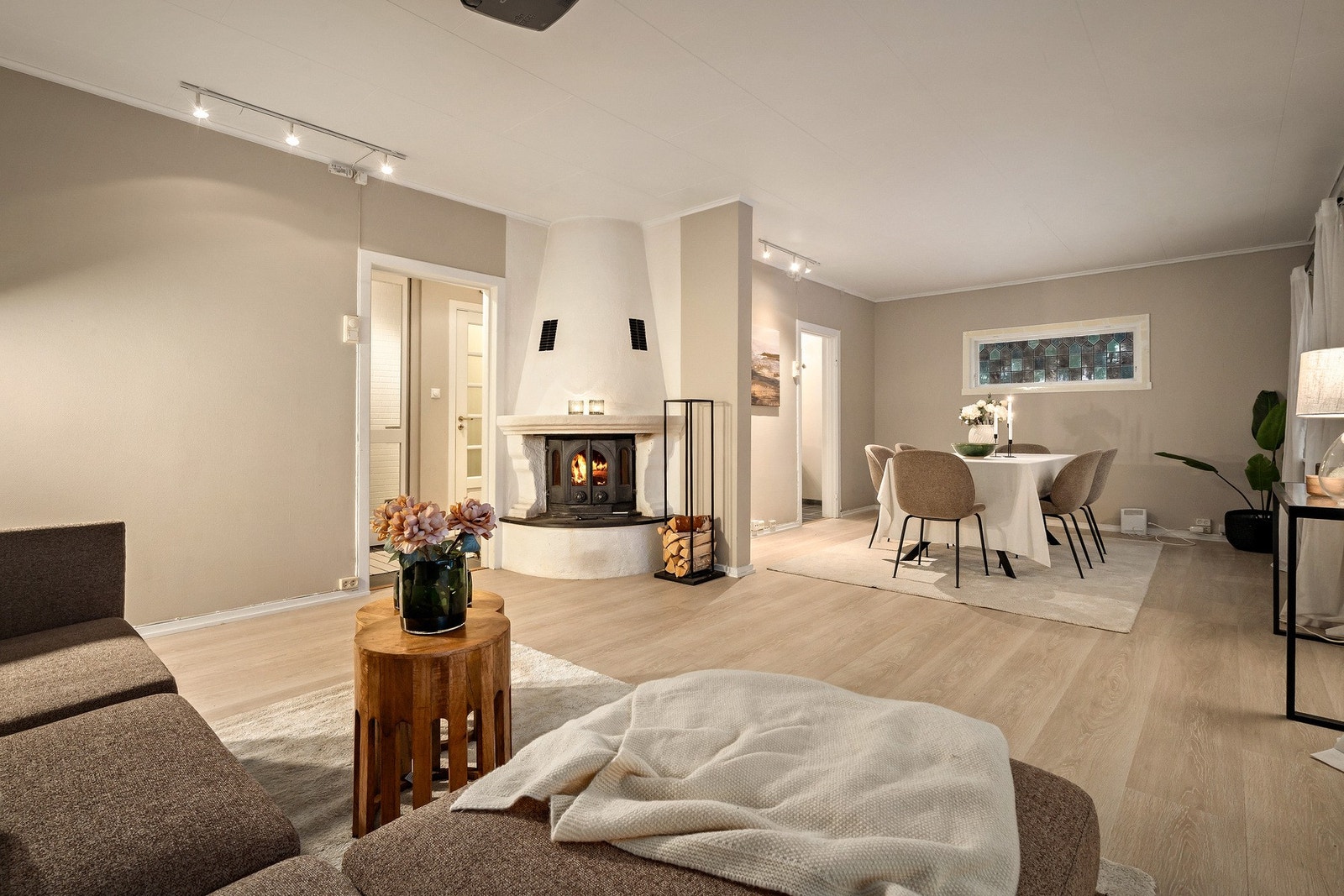 Velkommen til Stavveien 26A - Presentert av Andreas Bock v/ EIE eiendomsmegling Foto: Nikolai Øyehaug (Diakrit) Galleribilde