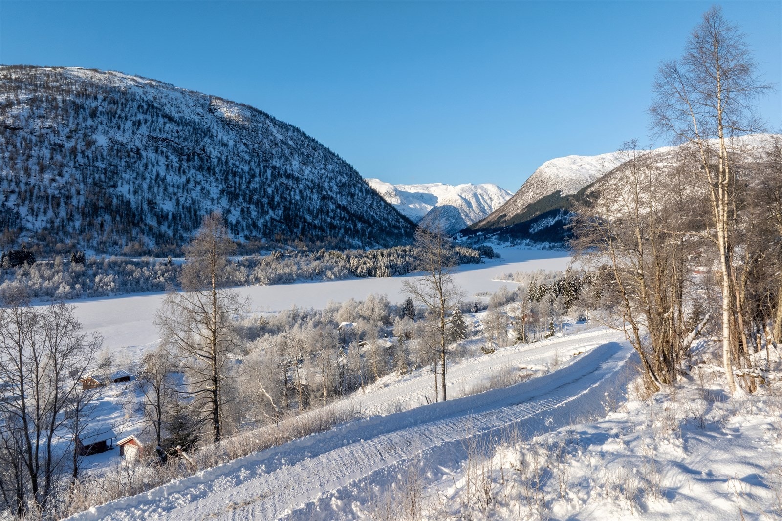 Det vert óg opparbeidd borevatn som tomta må koble seg til. Kostnad? Galleribilde