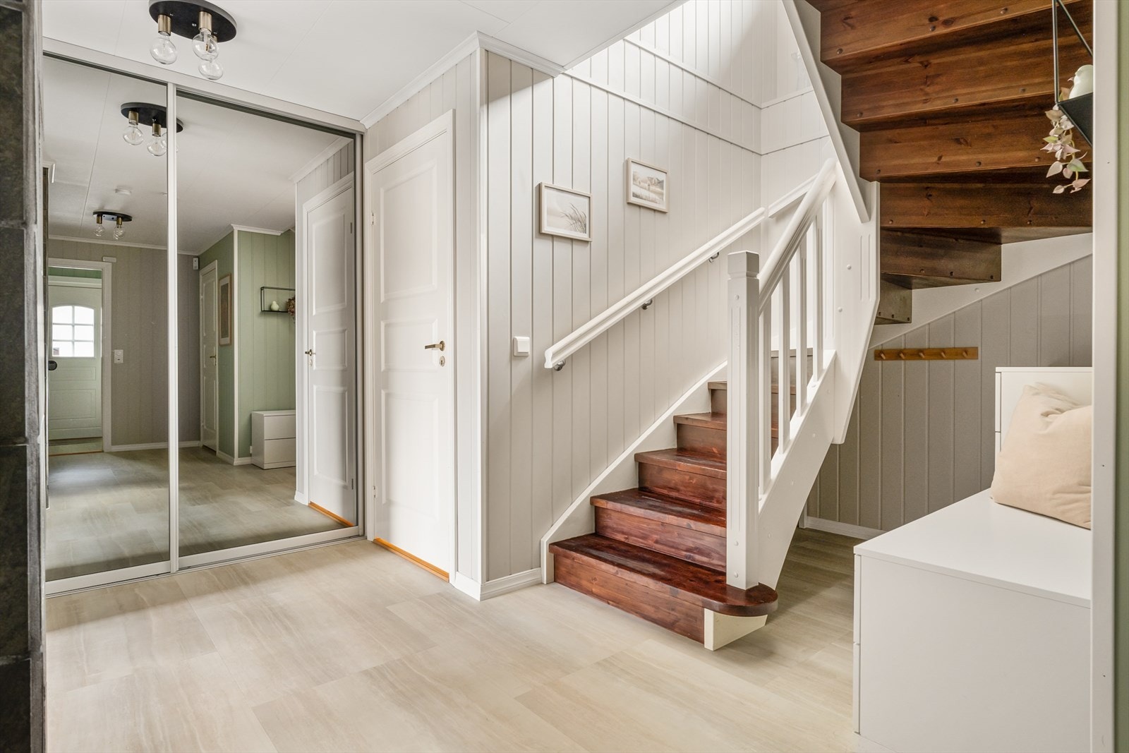 Trappeoppgang. Galleribilde