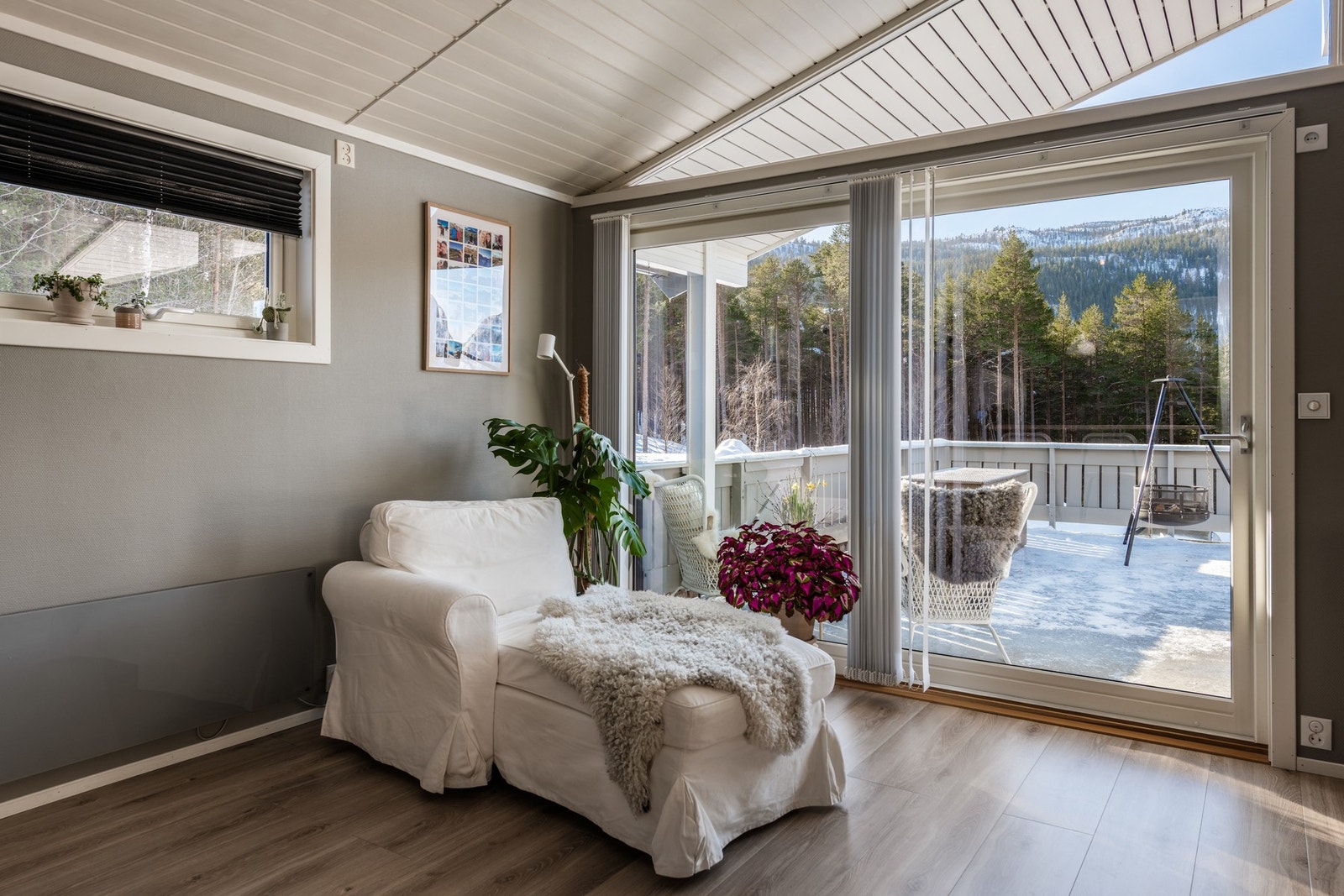 Flere møbleringsmuligheter i stue. Galleribilde