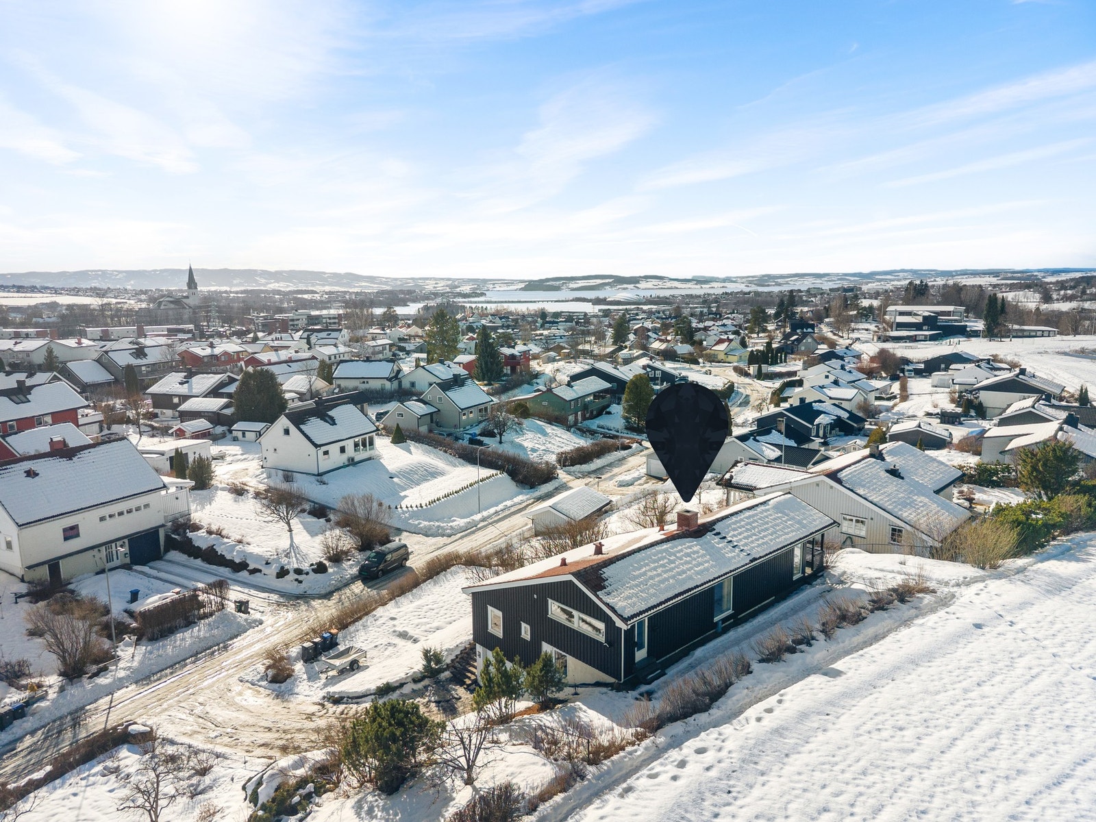Velkommen til Enervegen 42, presentert av Petter Bakke.
Foto: Pil Branding (Kim Rognmo). Galleribilde