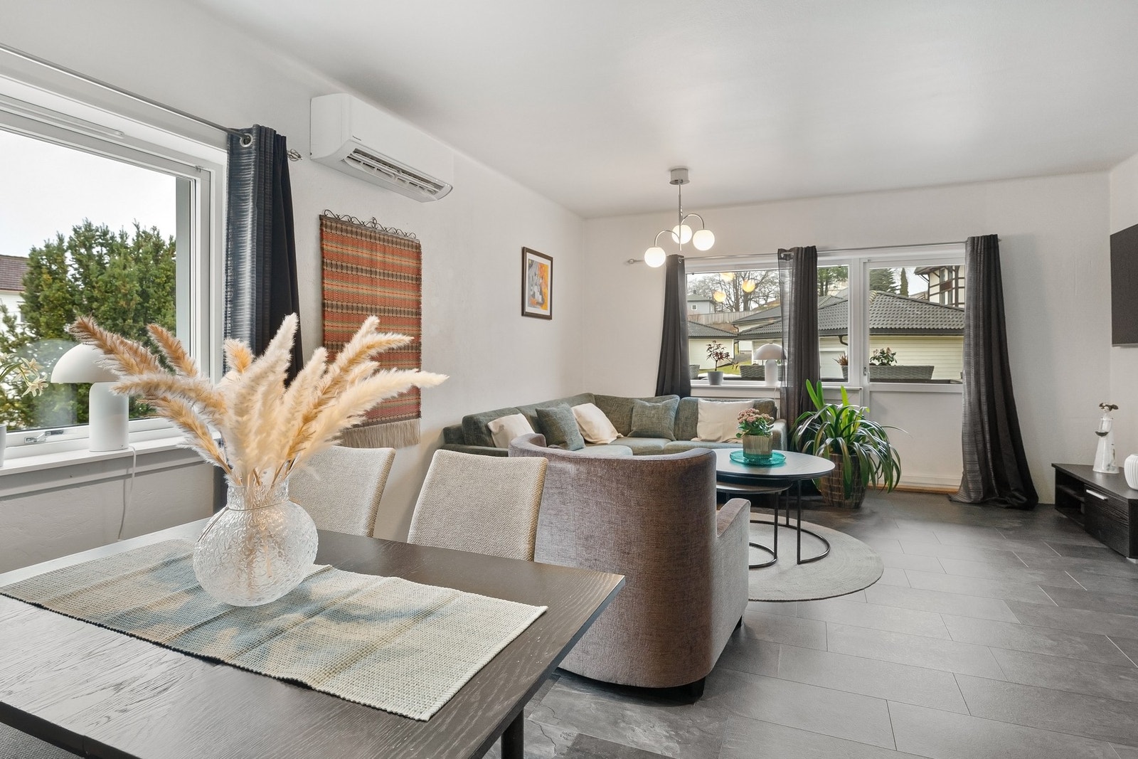 Innholdsrik leilighet med god planløsning. Galleribilde