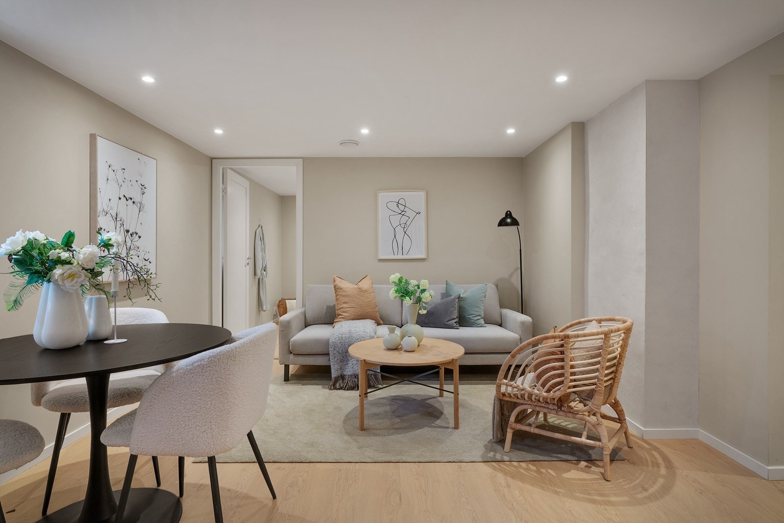 Romslig og god stue. Galleribilde