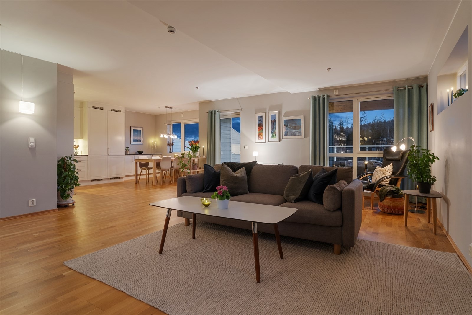 Leiligheten har en meget god og romslig planløsning Galleribilde