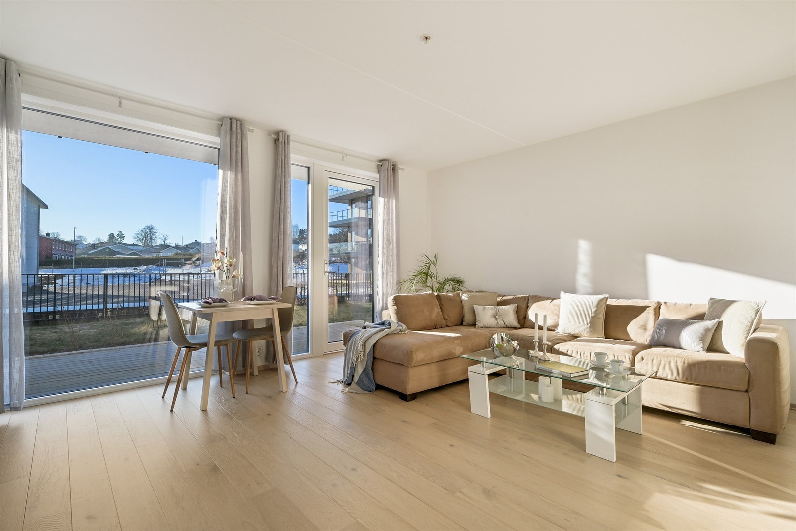 Velkommen til Banebakken 33C! En ny og strøken leilighet i 1.etasje. Fotograf: Kristian Bollæren ved Fotofinish Galleribilde