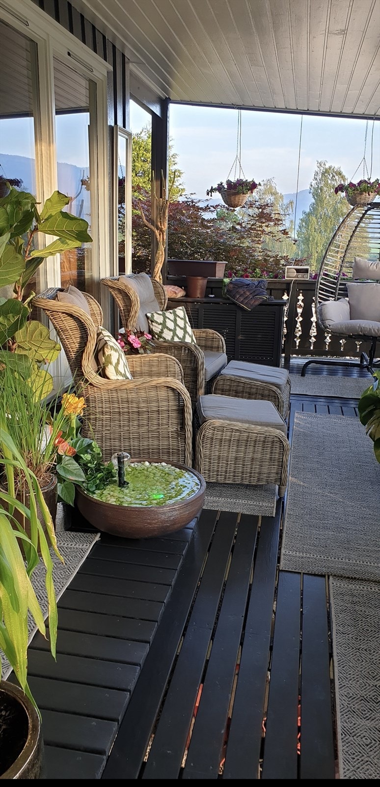 Selgers egne bilder av terrassen. Galleribilde