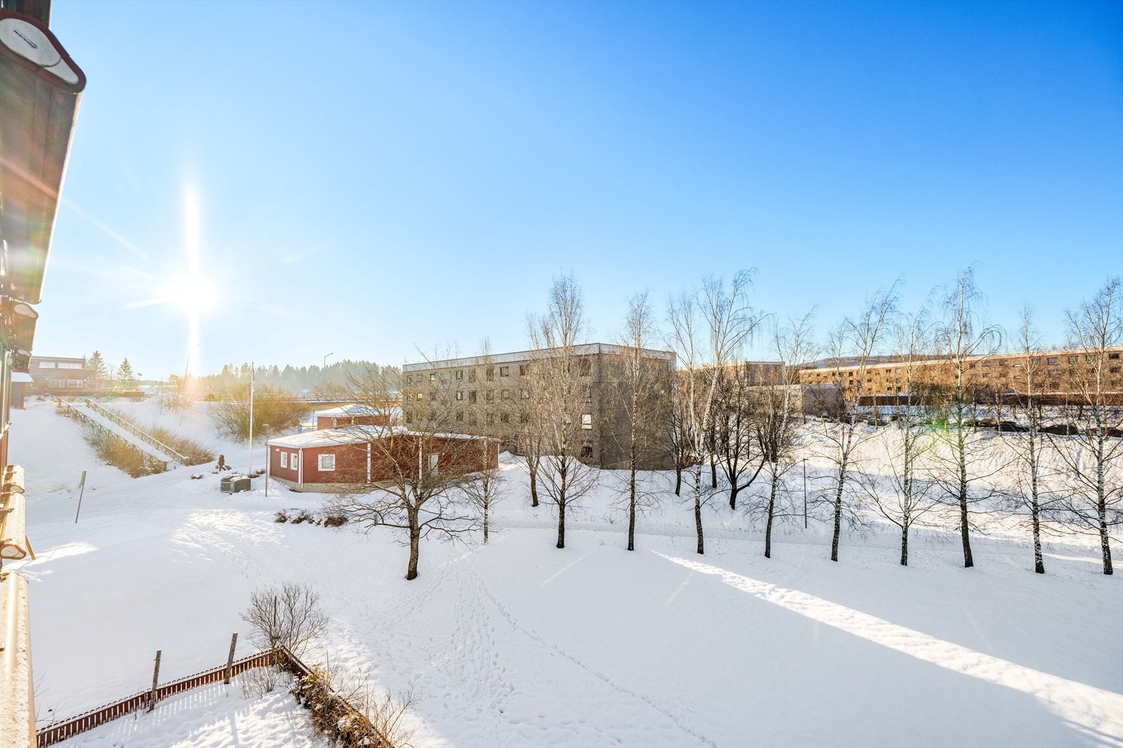 Usjenert med svært lite innsyn. Galleribilde