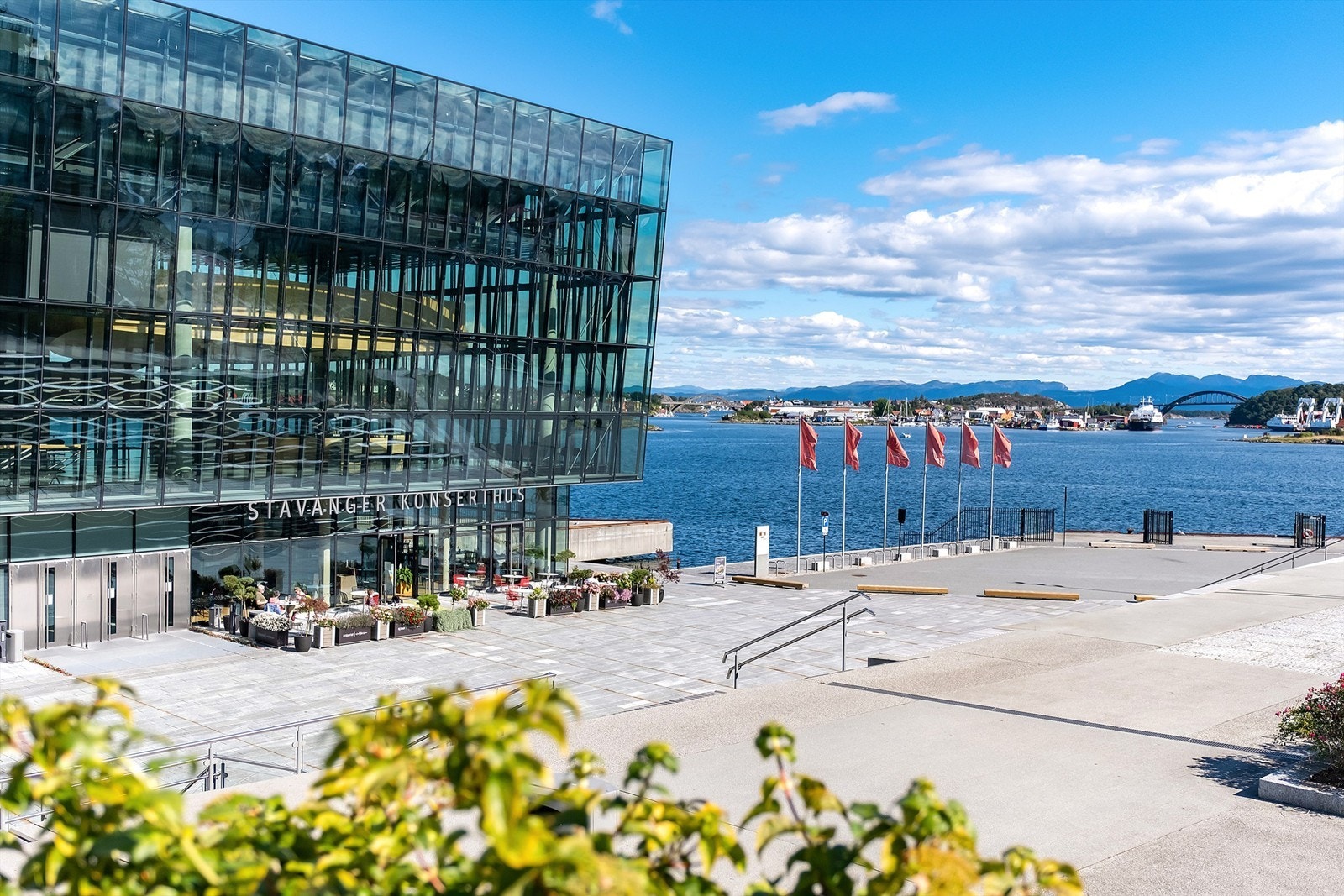 Det er kort gåavstand til konserthuset i Stavanger hvor man også finner restauranten Spiseriet. Galleribilde