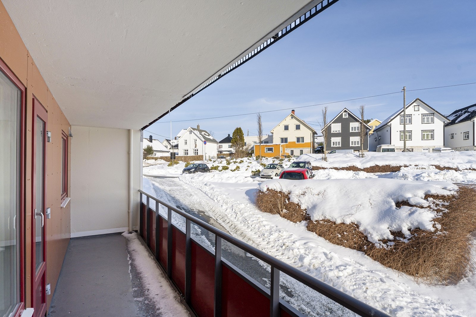 Leiligheten kan blant annet skilte med romslig balkong med morgensol. Galleribilde