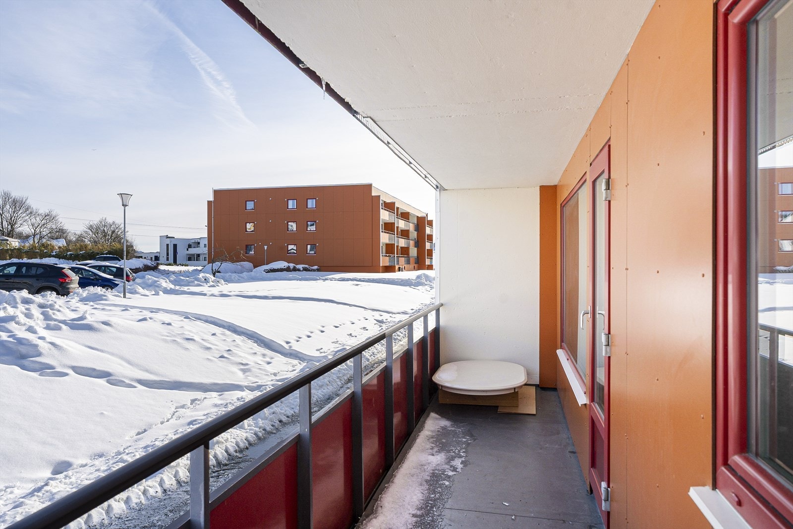 Fra stuen er det utgang til østvendt balkong av god størrelse. Galleribilde