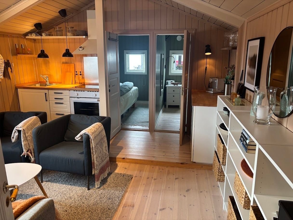 Gulv skiftet renovert 2013 i stue og soverom Galleribilde