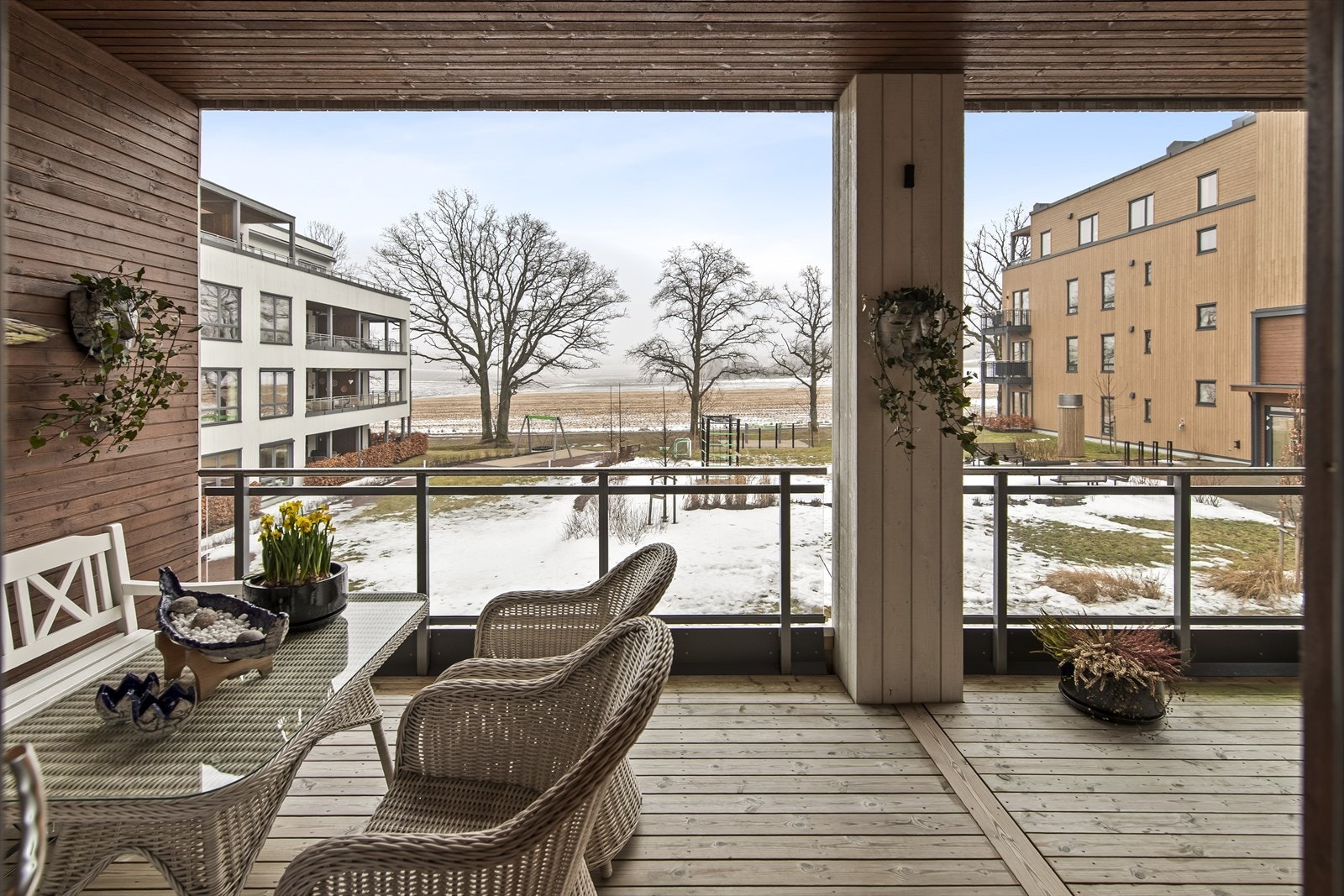 Her kan man nyte fine sommerdager med utsikt over nærområdet. Galleribilde