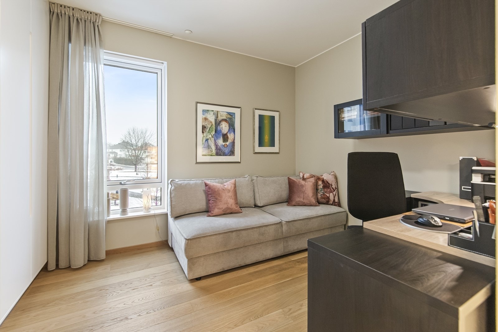 Soverom nr 2 blir i dag brukt som kontor. Galleribilde