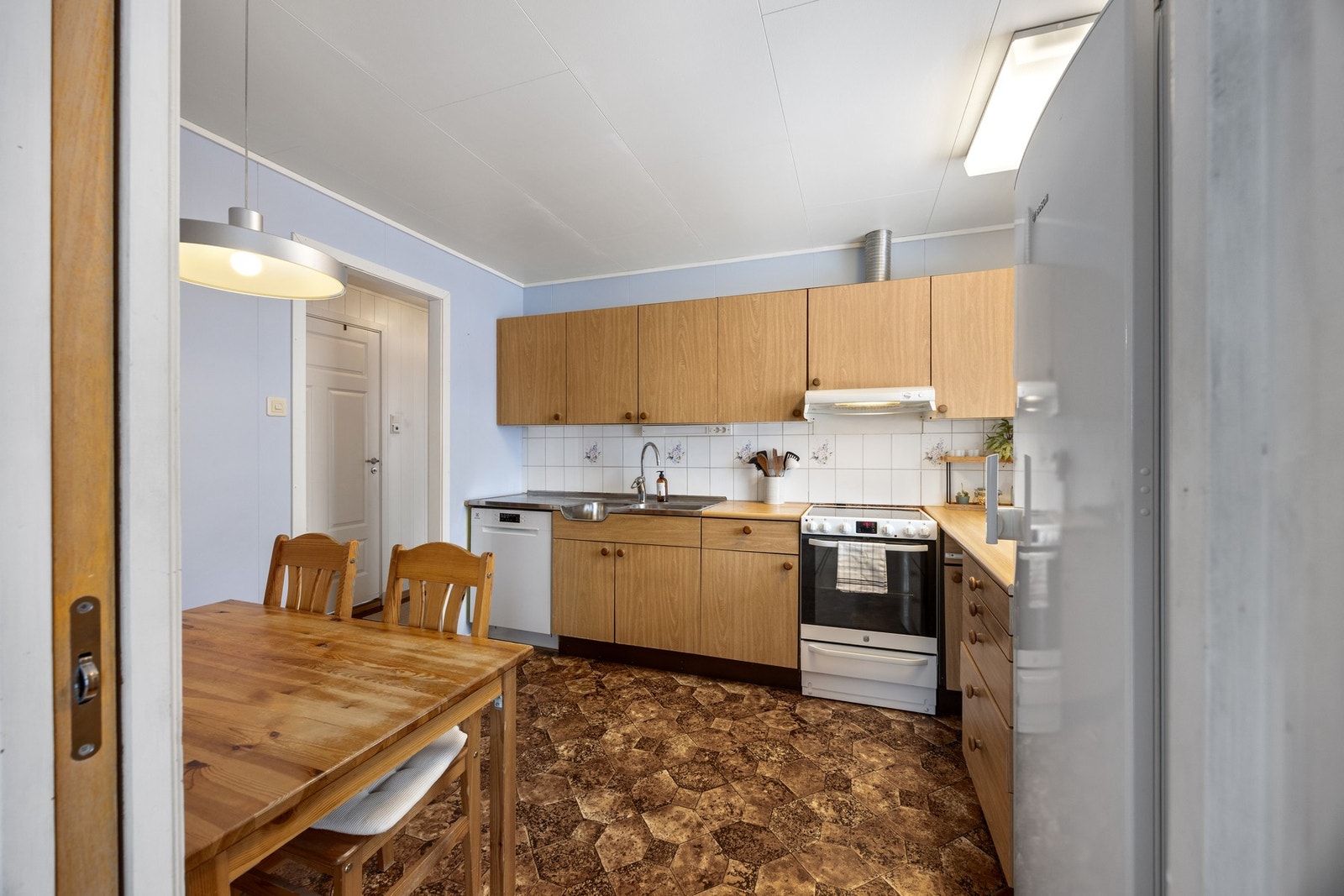 Innredning med avsatt plass for hvitevarer Galleribilde