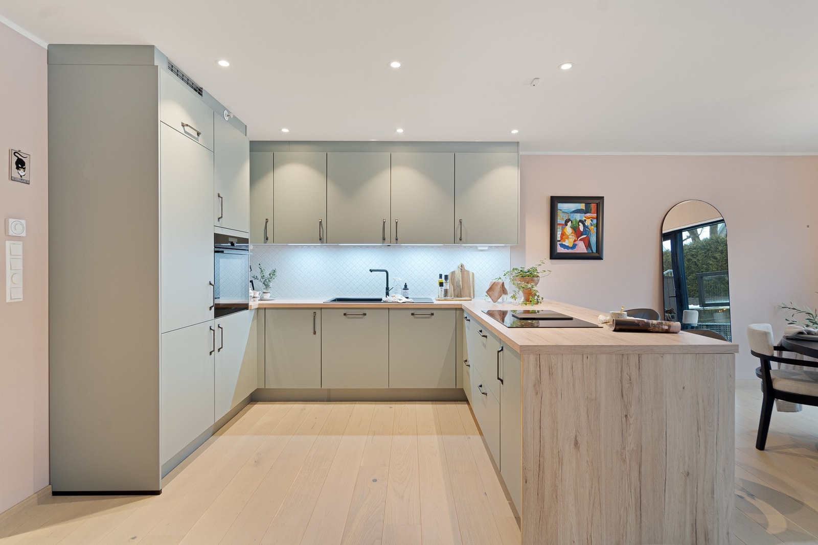 Lekkert kjøkken med sosial barløsning! Galleribilde