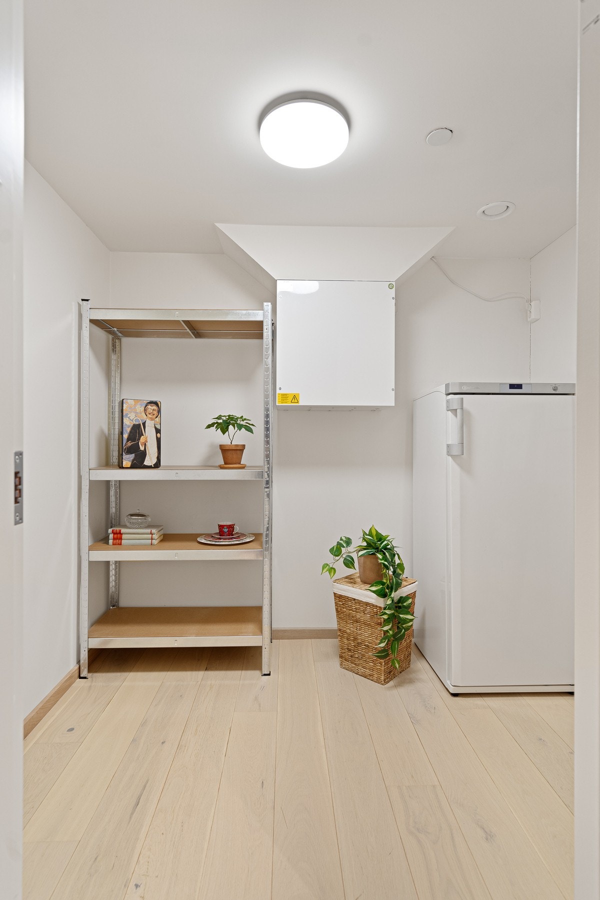 Innvendig og stor bod Galleribilde