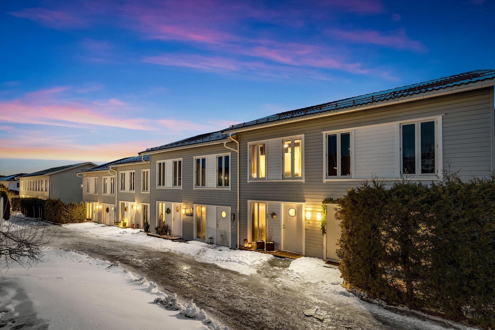 Velkommen til Hannestad, og dette koselige nabolaget i Gnoldenveien. Galleribilde