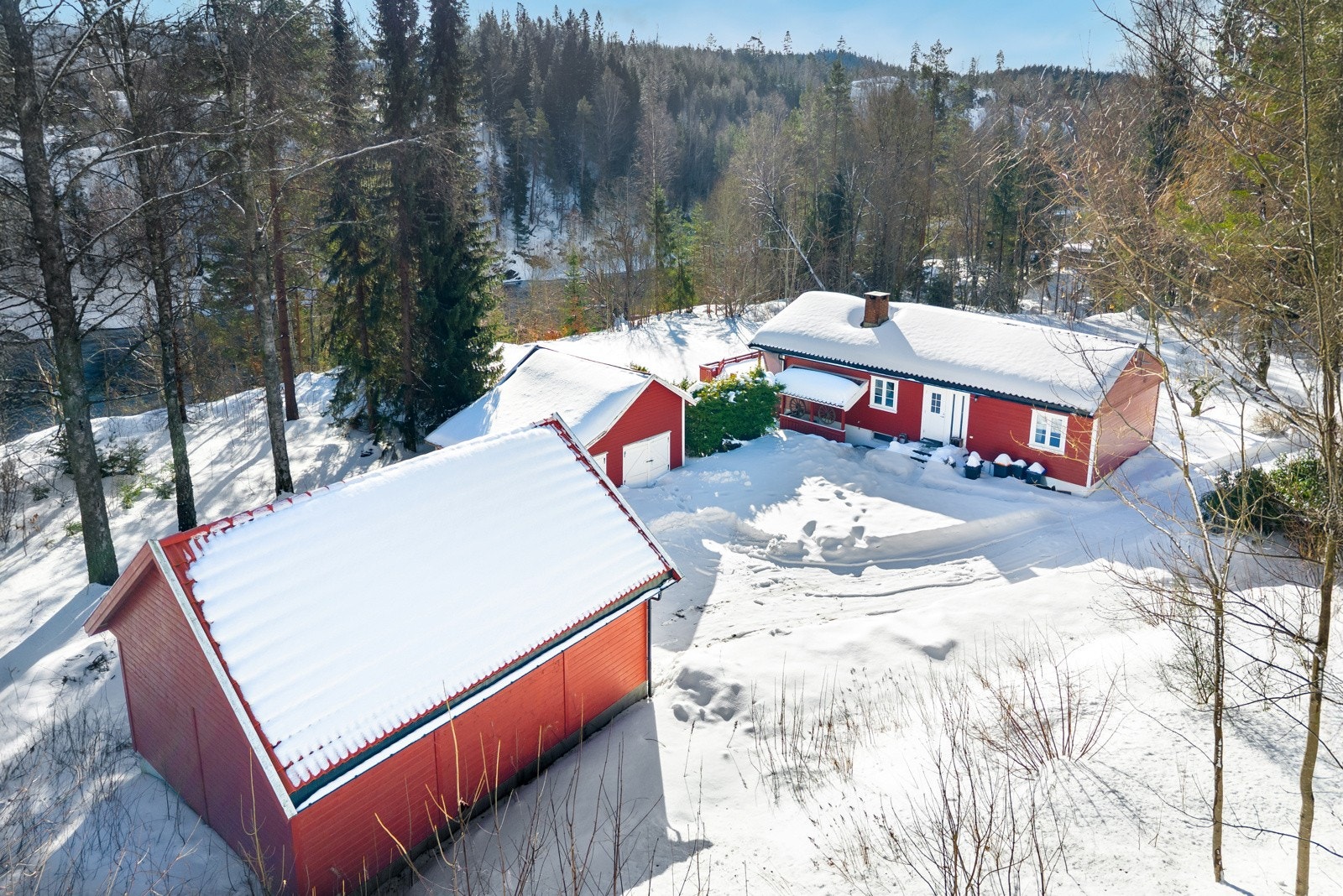 Velkommen til Eivindstadveien 270! Presentert av Phong Thanh Tran Galleribilde