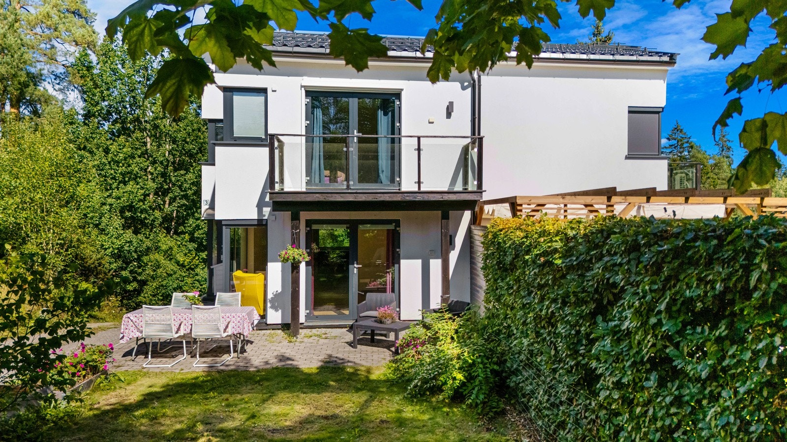 Naturskjønn og attraktiv 1/2 av tomannsbolig i et populært og barnevennlig boligområde Galleribilde