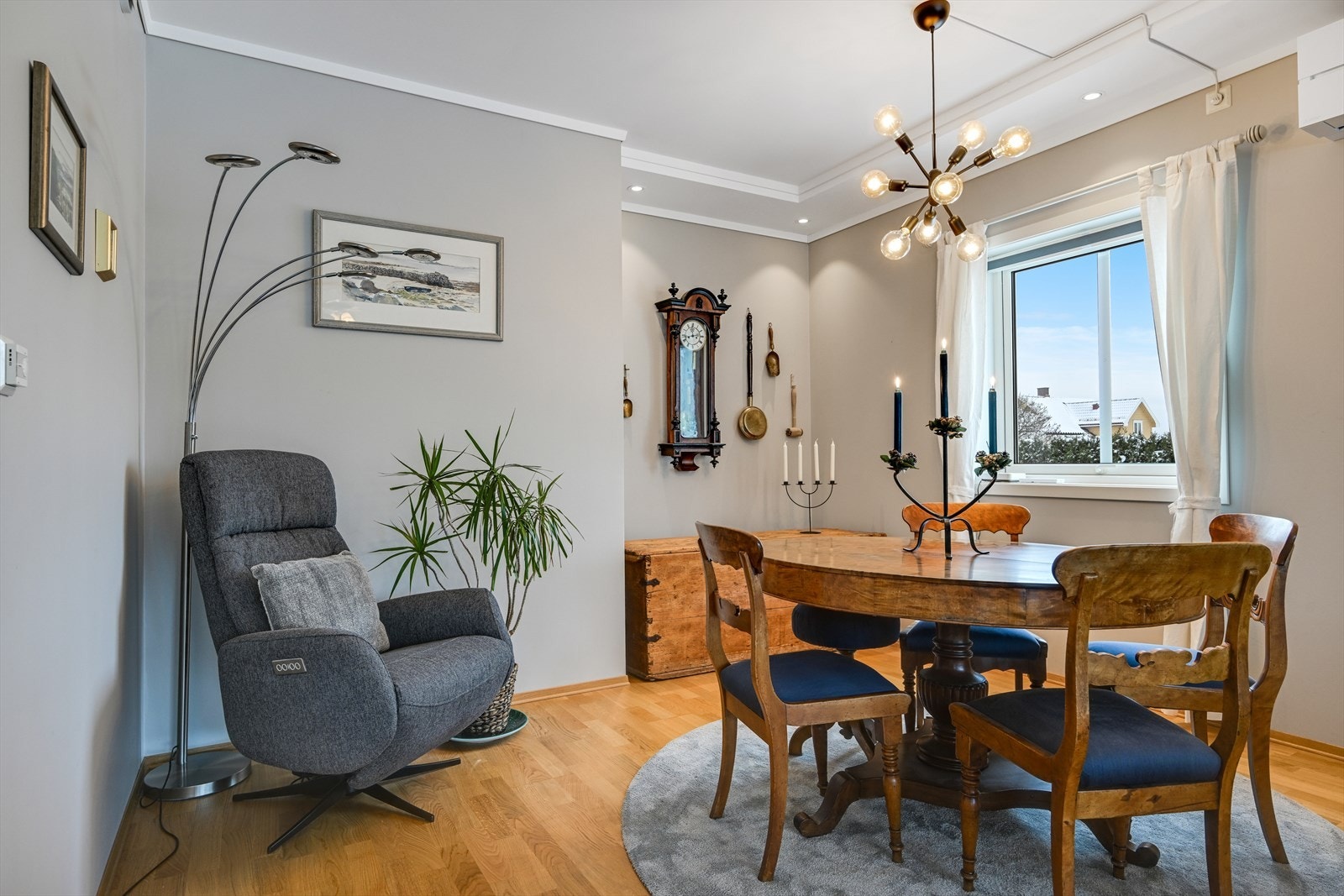 Opprinnelige tegninger viser også mulighet for å etablere et tredje soverom innerst i stuen. Galleribilde