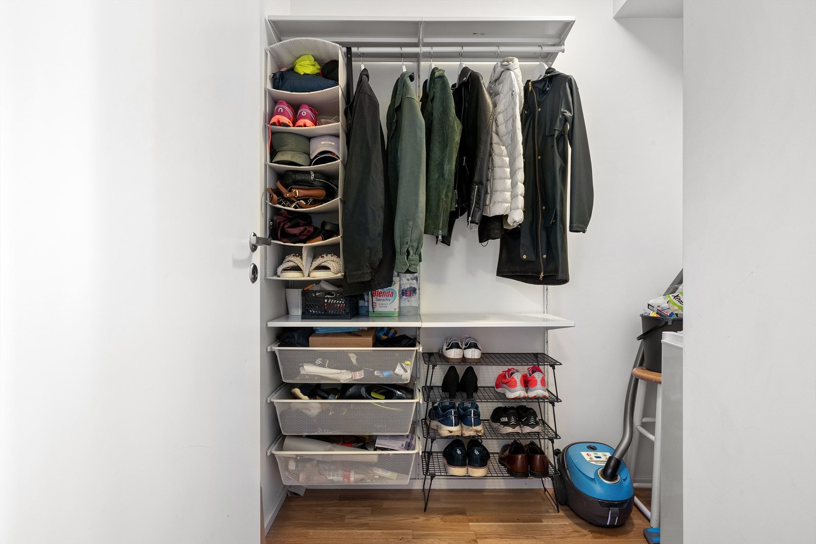 Innvendig bod Galleribilde