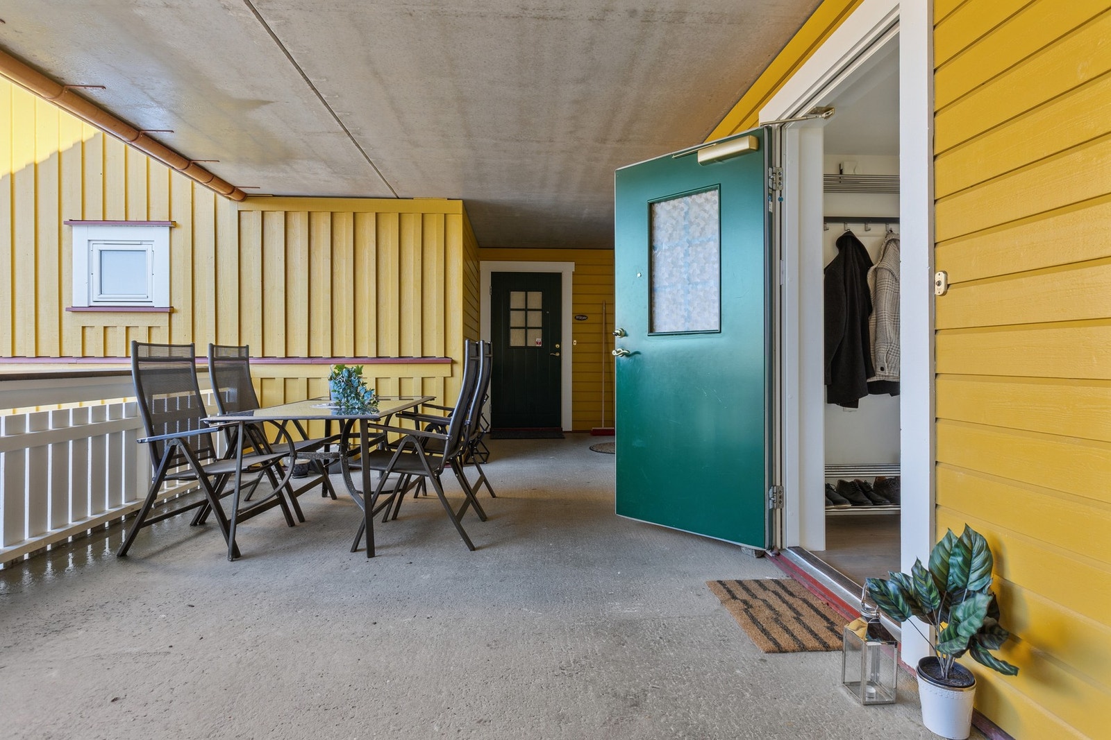 Hyggelig fellesområde ved inngangspartiet. Galleribilde
