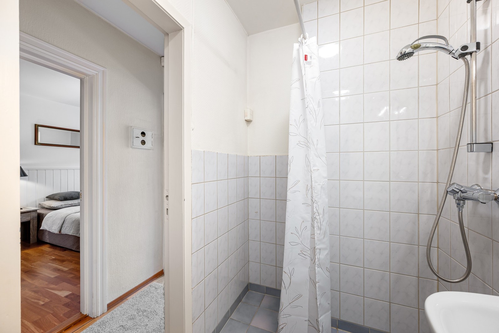 Det er også opplegg til vaskemaskin i rommet. Galleribilde