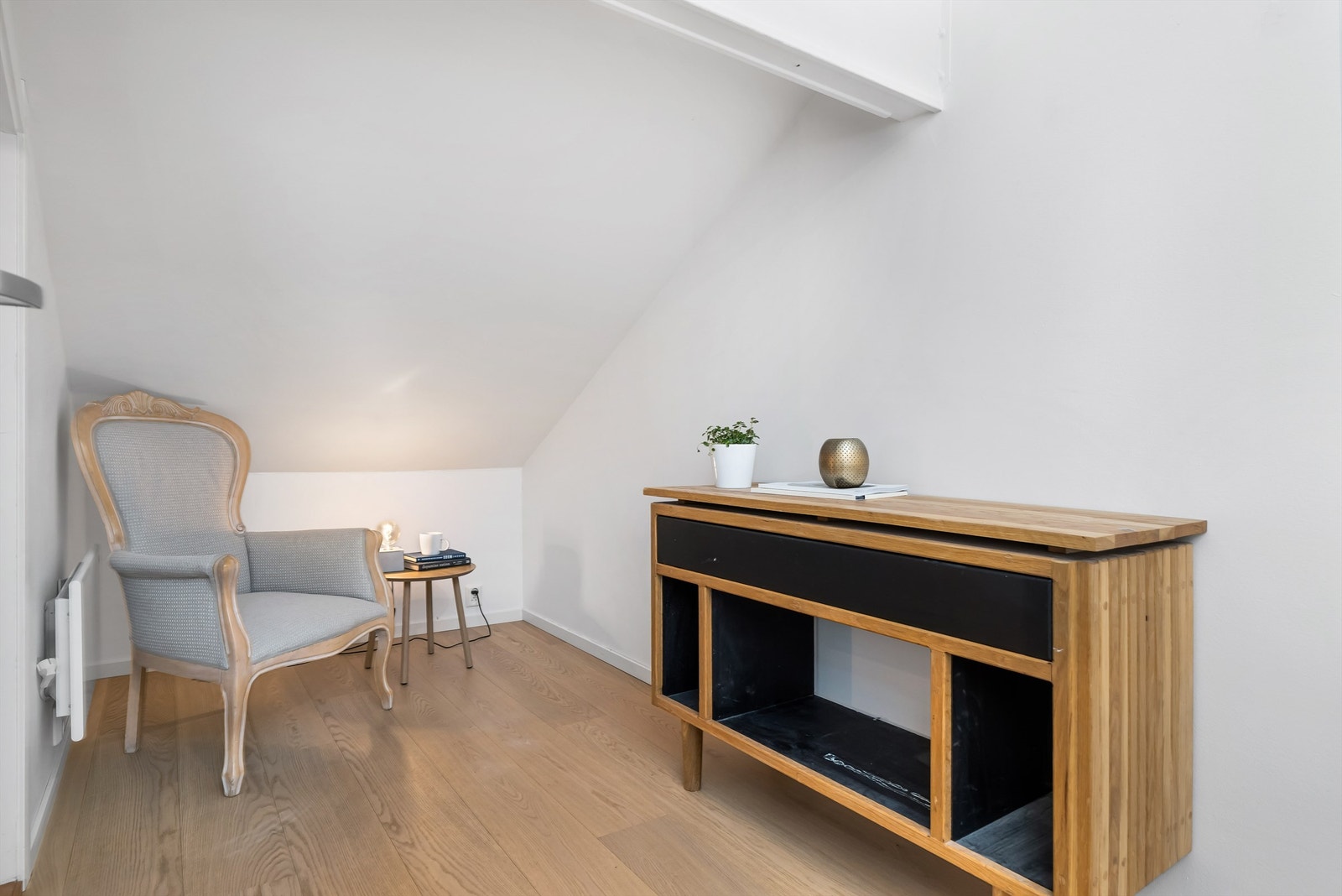 Bod i loftsetasjen. Galleribilde