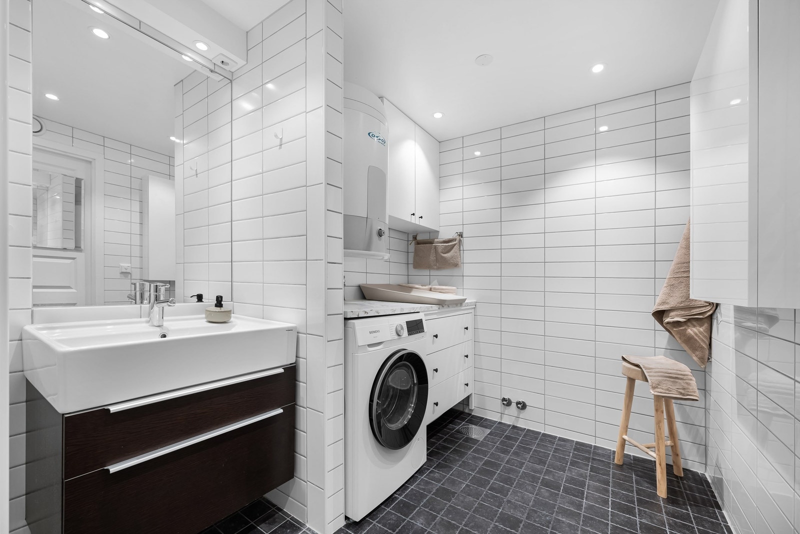 Pen bad med god plass og gulvvarme. Galleribilde