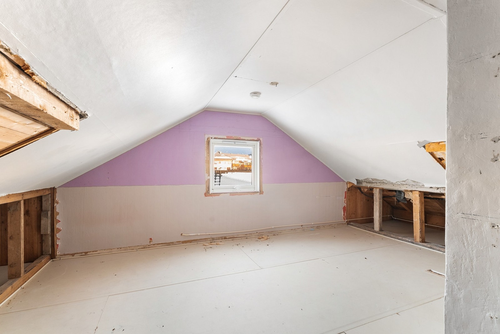 Uinnredet loft på 32 kvm Galleribilde