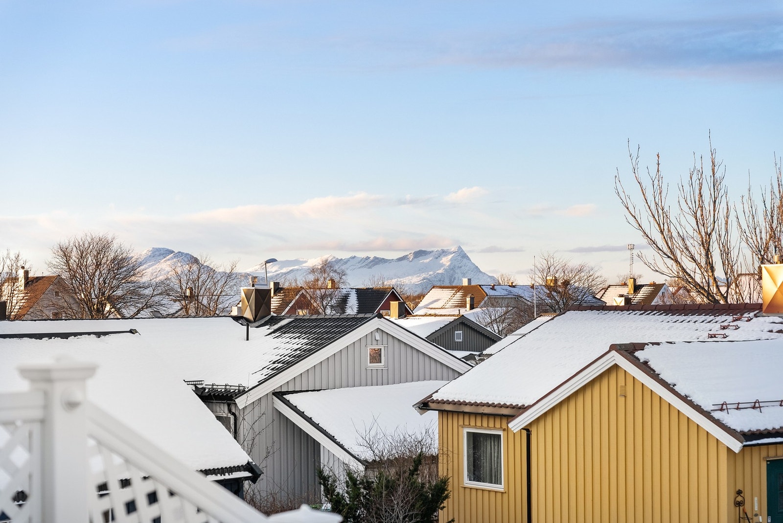 Praktfull utsikt fra balkong Galleribilde