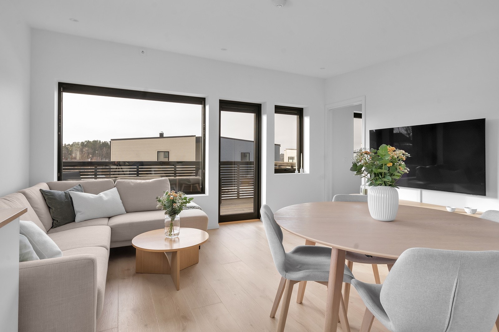 Exbo v/ Benjamin Stiansen har gleden av å presentere Sangereidlia 30! Galleribilde