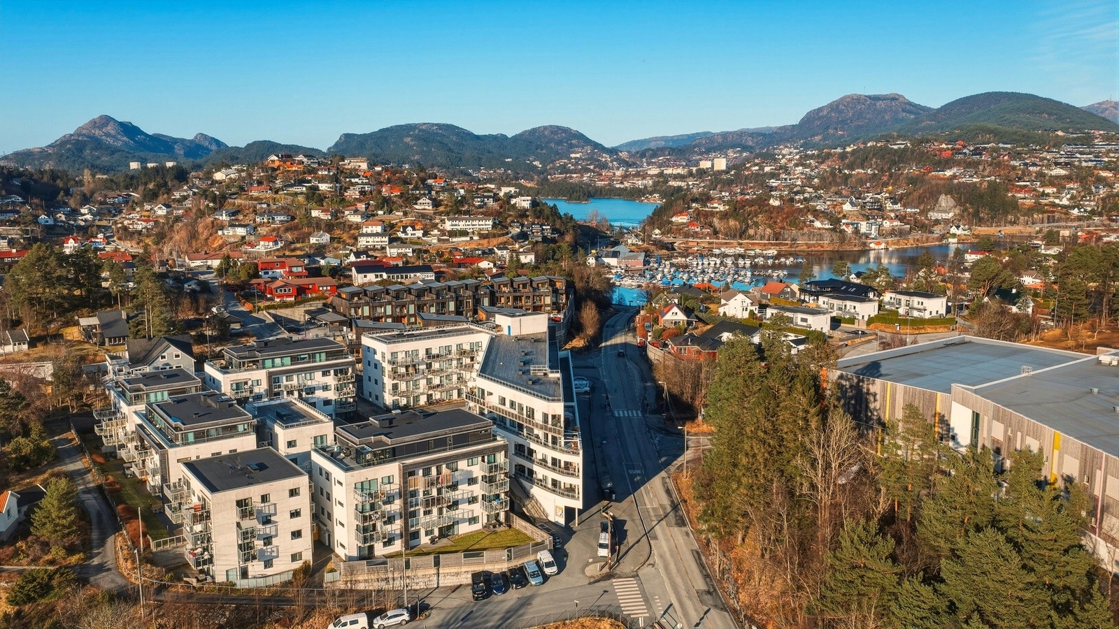 Praktisk beliggenhet med kort vei til det daglige du trenger Galleribilde