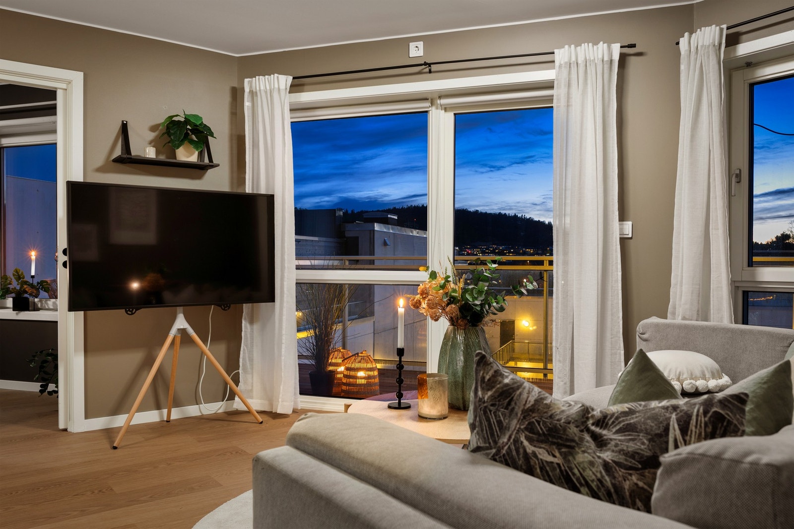 For å bli bedre kjent med eiendommen, se video! Galleribilde