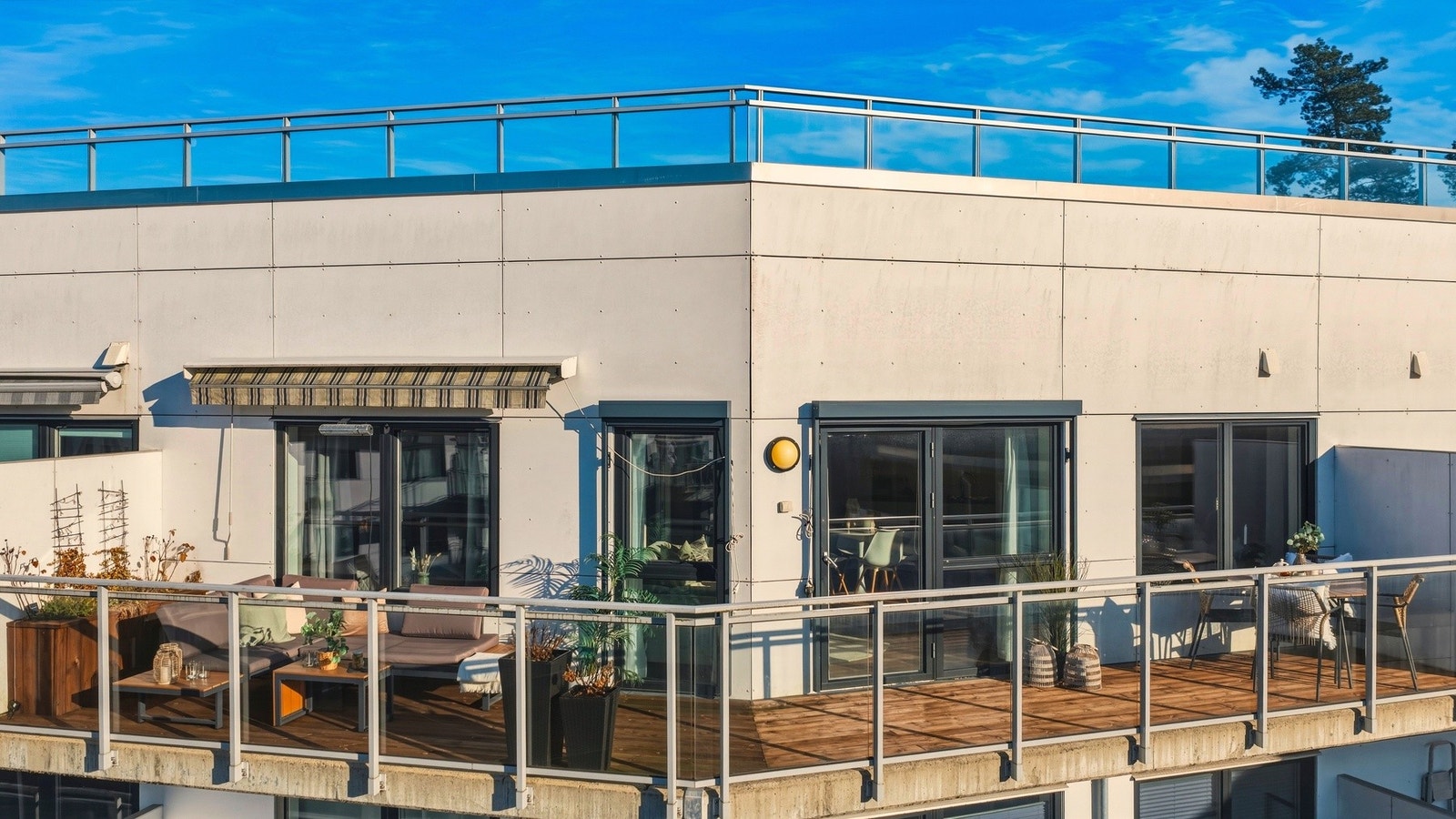 Her kan sommerdagene nytes i rolige og luftige omgivelser Galleribilde