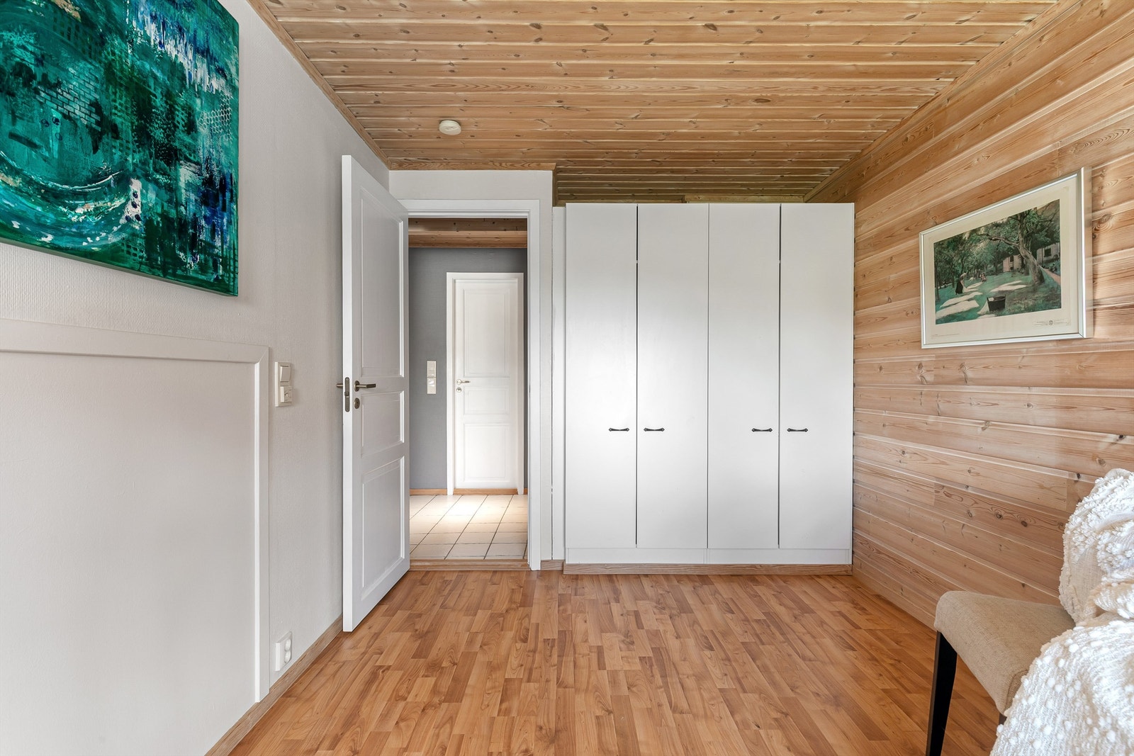 De medfølger garderobeskap på alle soverommene Galleribilde