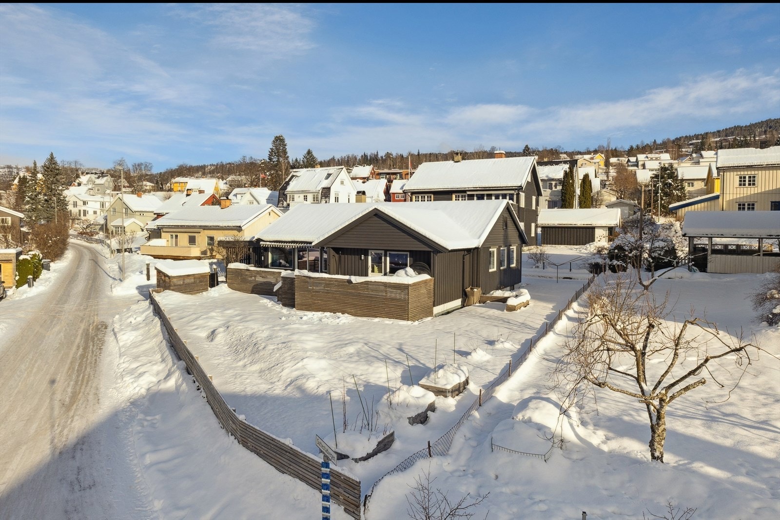 DNB Eiendom v/Elin M. Tofthagen presenterer Suttestadvegen 2C! Galleribilde