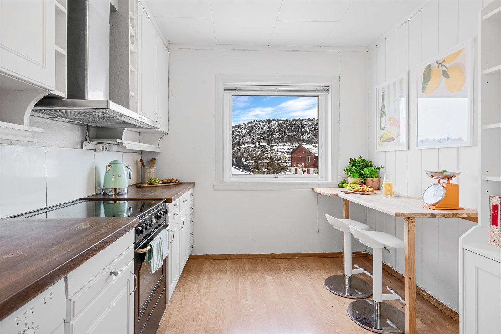 - Kjøkkenet har en størrelse på 10 m² - Galleribilde