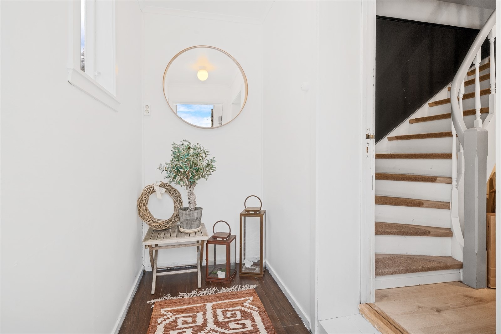 - Velkommen inn til en entré på 2,7 m² - Galleribilde