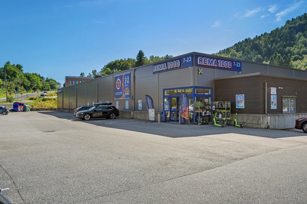 - Det er kun 10 minutters gange til Rema 1000 - Galleribilde