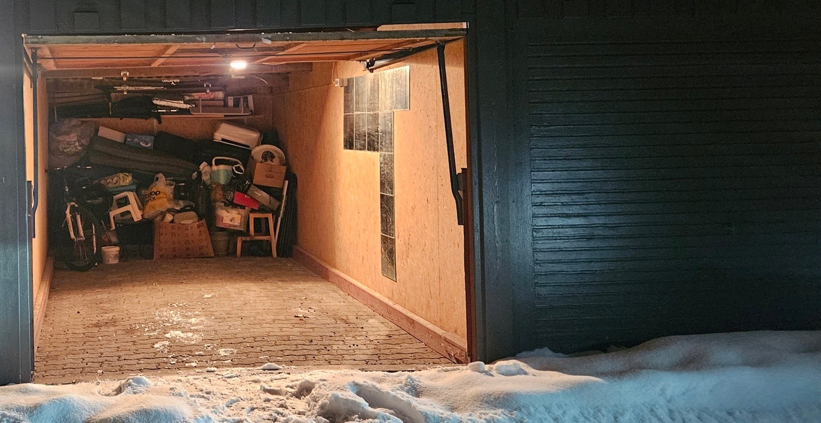 Det medfølger en garasje i rekke. Galleribilde