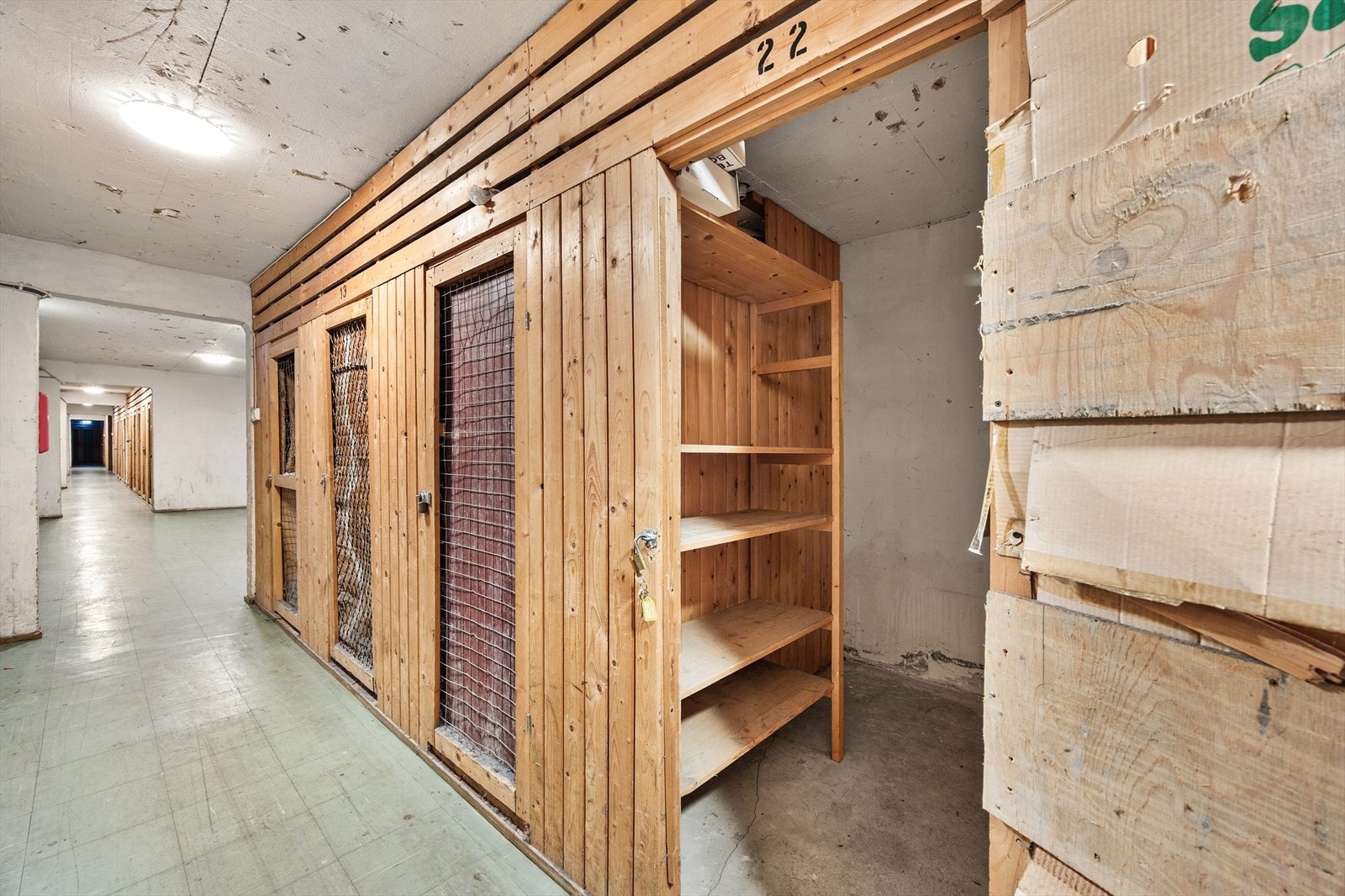 Boden er lett tilgjengelig i byggets underetasje. Galleribilde